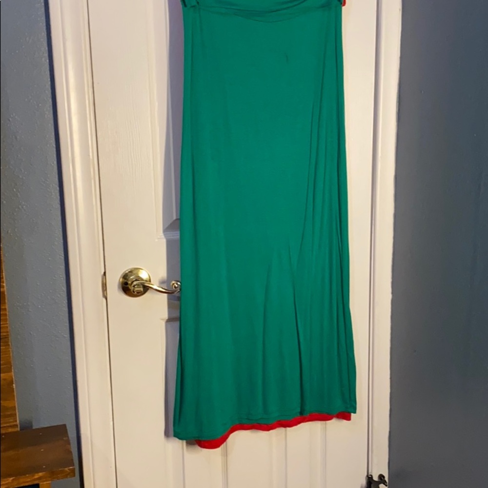Skirts - Picture 2 of 2